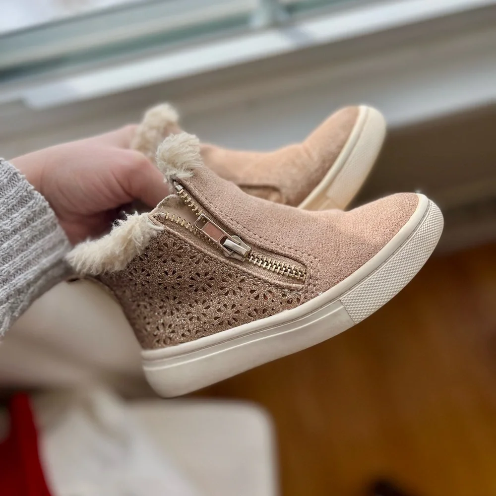 Cupcakes & Cashmere Little Girls Boots
